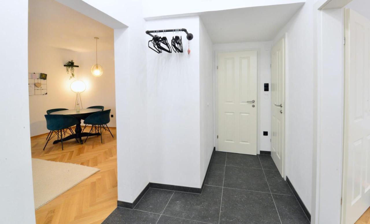 Апартаменти Modern Flat With Parking Space Відень Екстер'єр фото