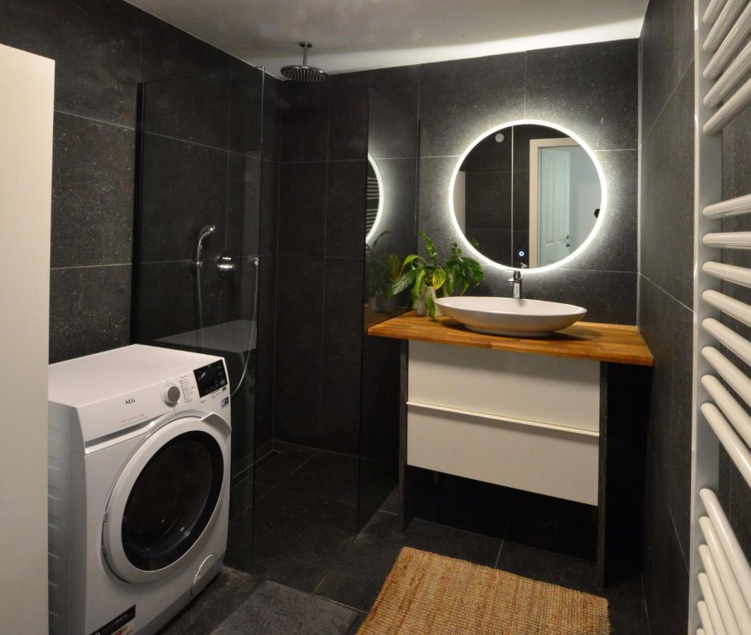 Апартаменти Modern Flat With Parking Space Відень Екстер'єр фото