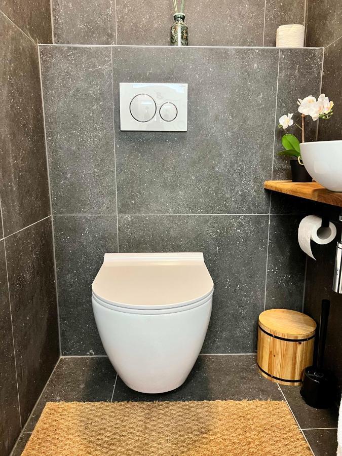 Апартаменти Modern Flat With Parking Space Відень Екстер'єр фото